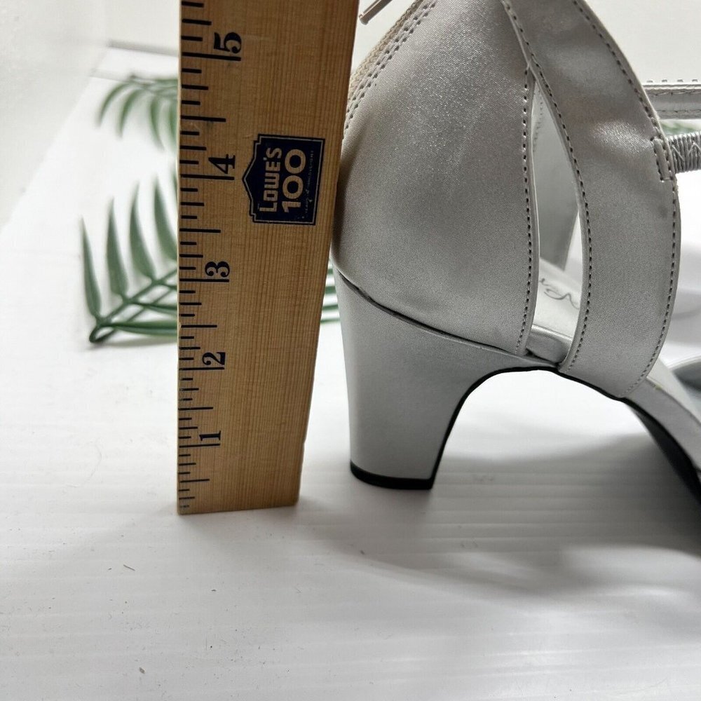 Easy Street Flash Silver Satin Open Toe Heeled Dress Sandals Size 9.5 WW NWB - Picture 12 of 14